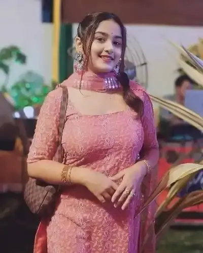 Call Girls Mauranipur Cash On Delivery
